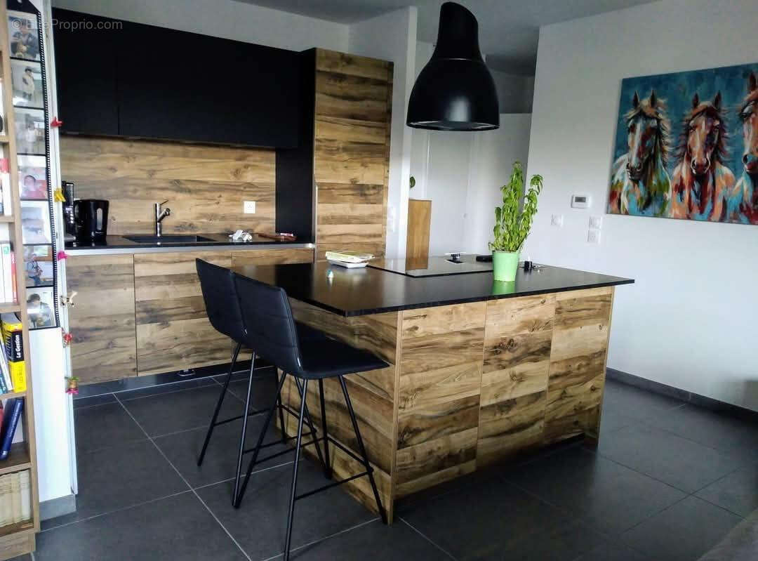 Appartement à VETRAZ-MONTHOUX