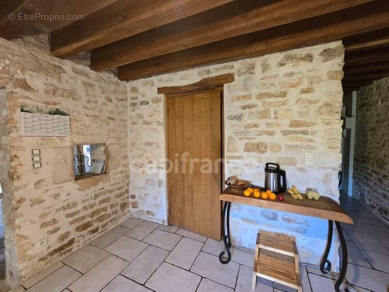 Maison de charme rare au cœur du Vézelien – environ 150 m² habitables, fort potentiel de 230 m2 - 2 chambres potentiel 5 - photo 9