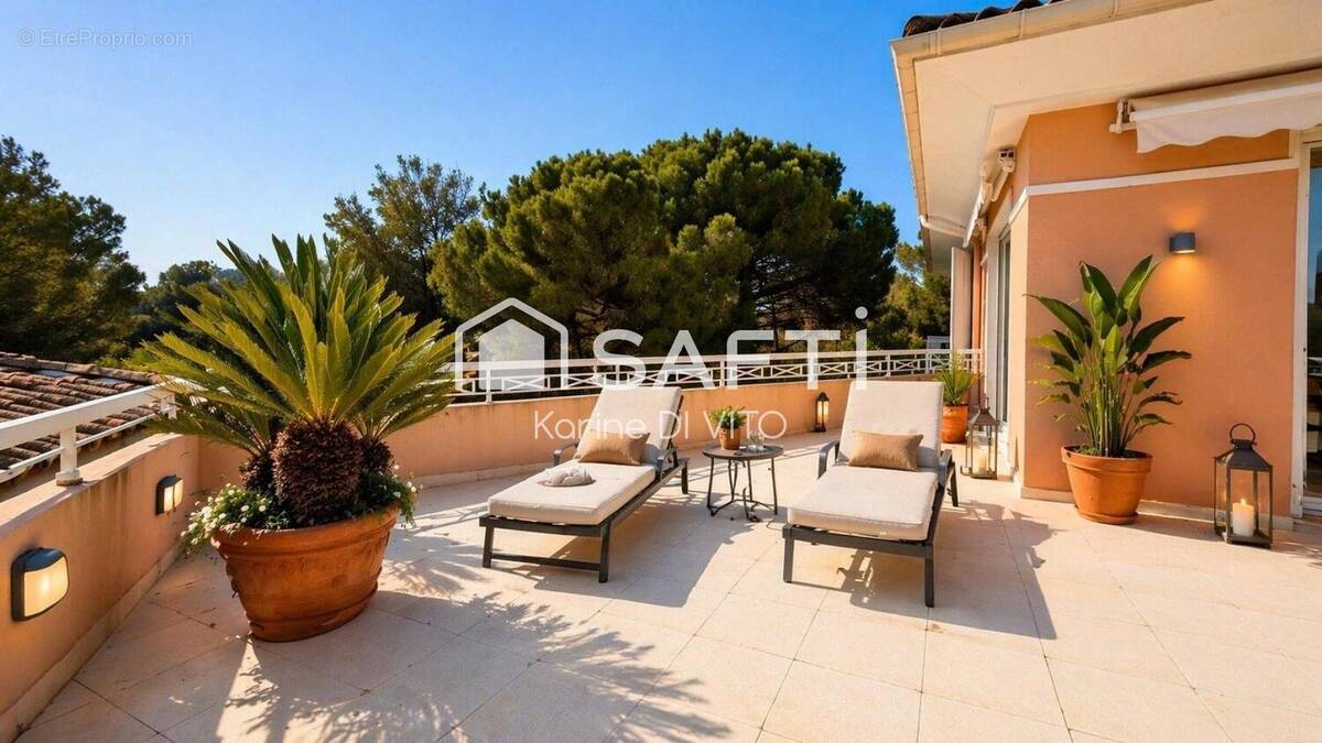 Photo 1 - Appartement à SAINT-RAPHAEL