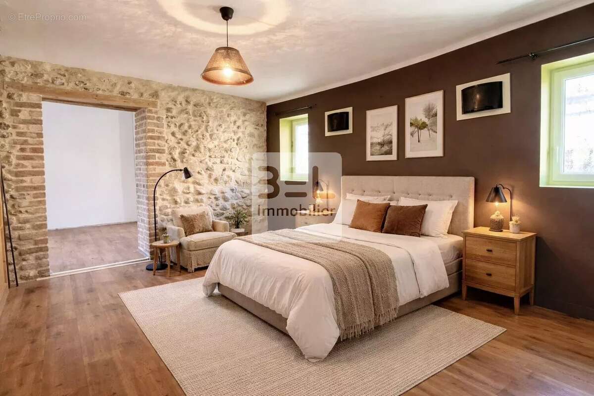 Maison à SAINT-VICTOR-DE-MALCAP