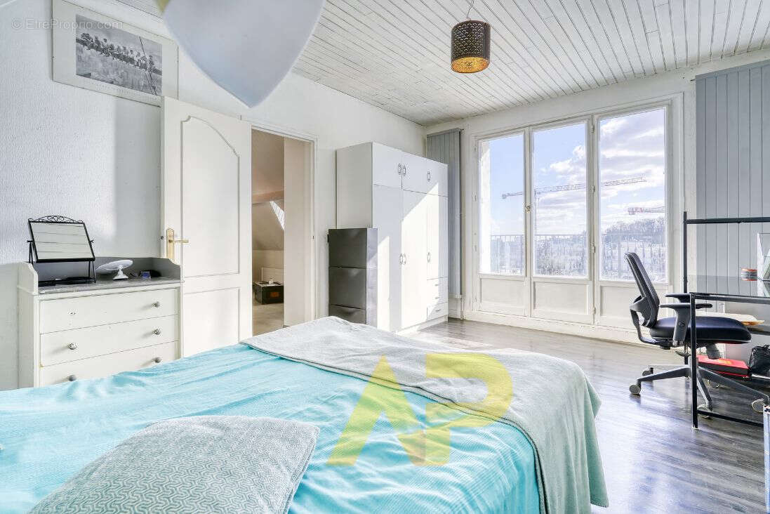 Maison à LE PLESSIS-ROBINSON