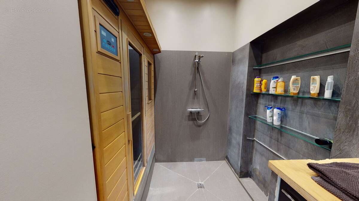 Maison à SAINT-MAUR-DES-FOSSES