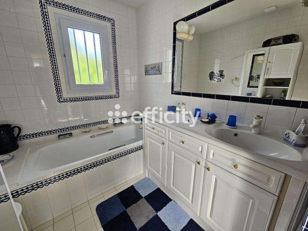 Maison à SAINTE-MARIE-DE-RE