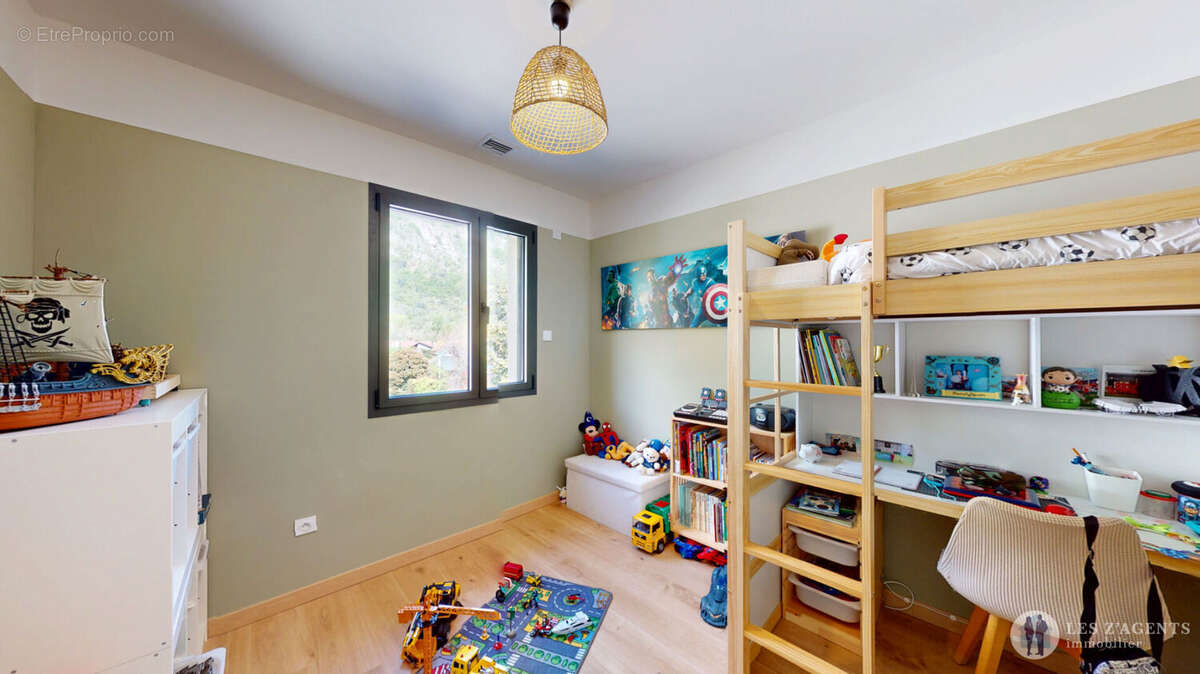 Maison récente 105m² au calme  sans vis-à-vis  terrain piscinable à Vif - photo 16