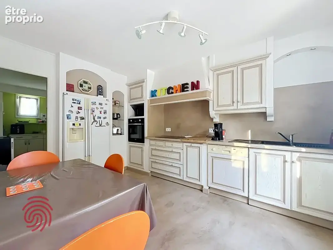 Magnifique maison familiale de 190 m² avec piscine - photo 7