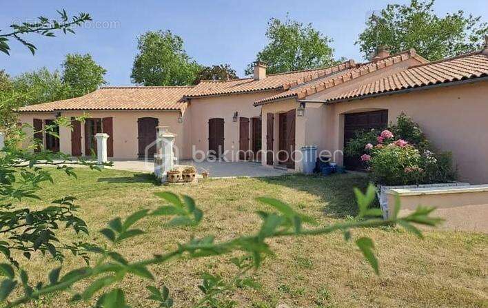 Charmante Demeure, 150m2,  plain pied, avec jardin, 4 chambres - photo 20