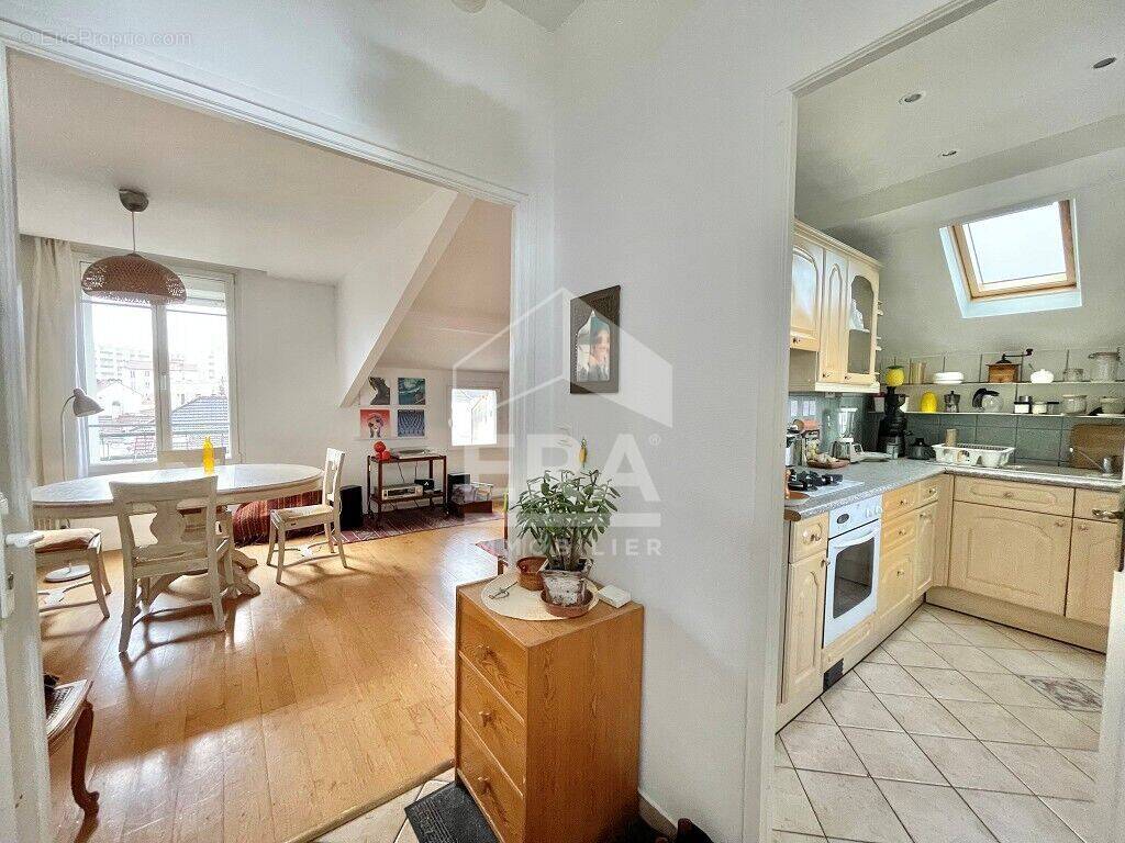 Appartement à MAISONS-ALFORT