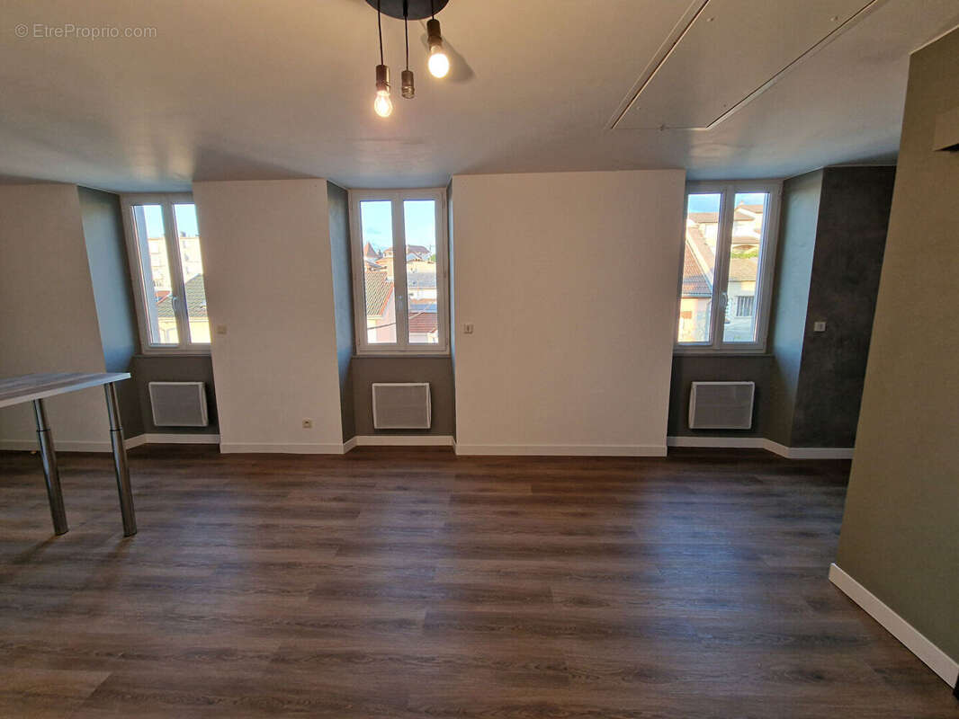 Appartement Oyonnax 2 pièce(s) 42.81 m2 - photo 6