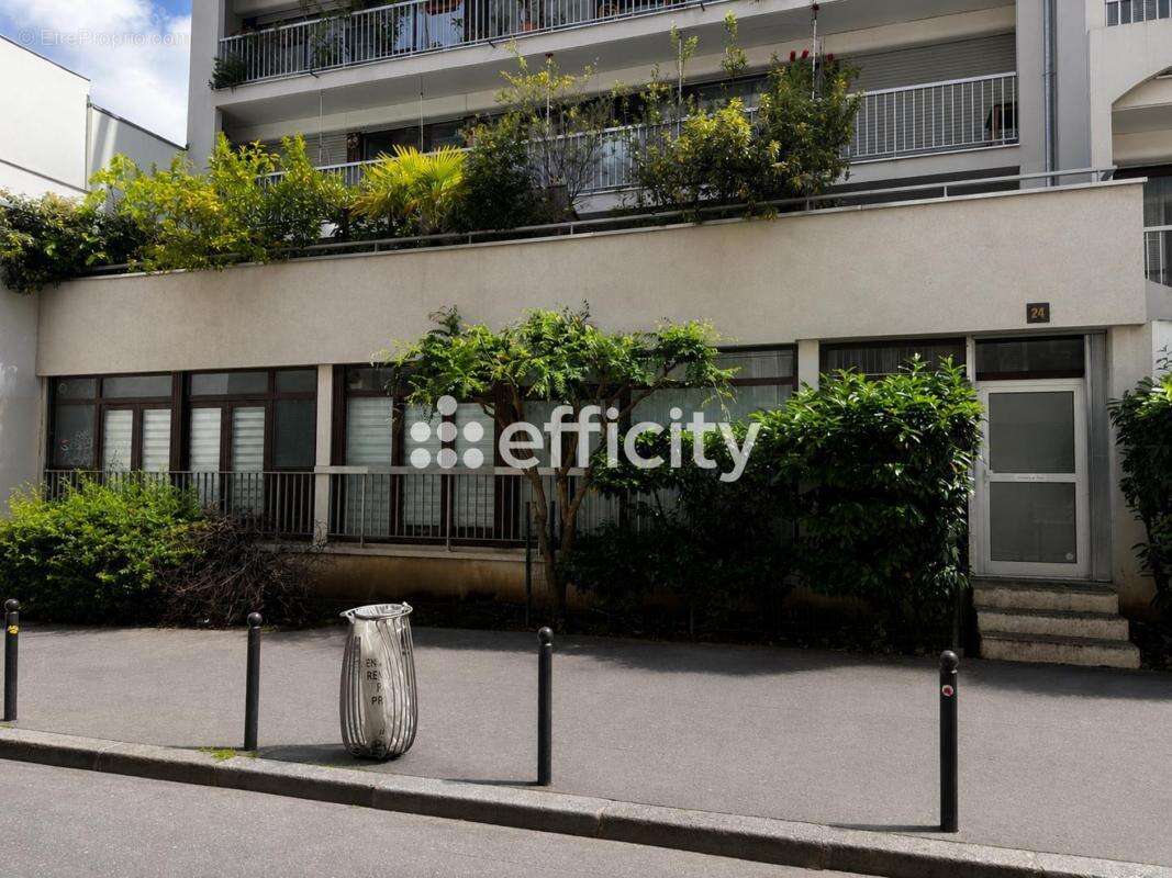 Locaux/Biens immobiliers - photo 2