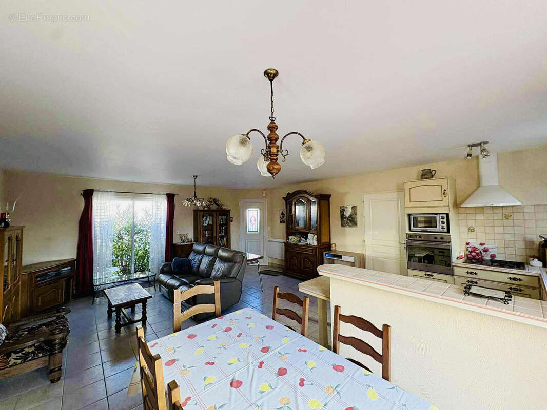 Maison à CORCOUE-SUR-LOGNE