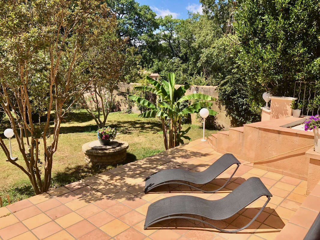 Maison à SUZE-LA-ROUSSE