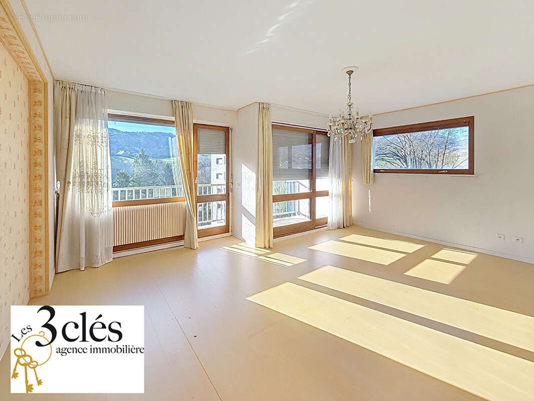 Appartement à JACOB-BELLECOMBETTE