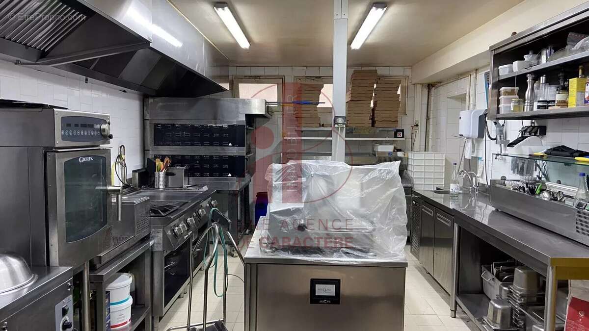 Commerce à MILLY-LA-FORET