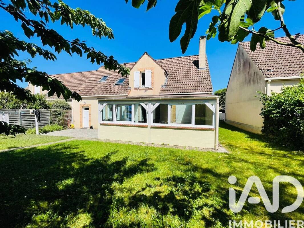 Photo 1 - Maison à BRAY-SUR-SEINE