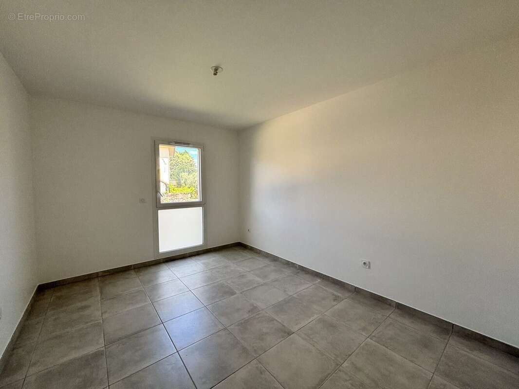 Appartement 82 m² à Chatillon-Saint-Jean  - photo 9