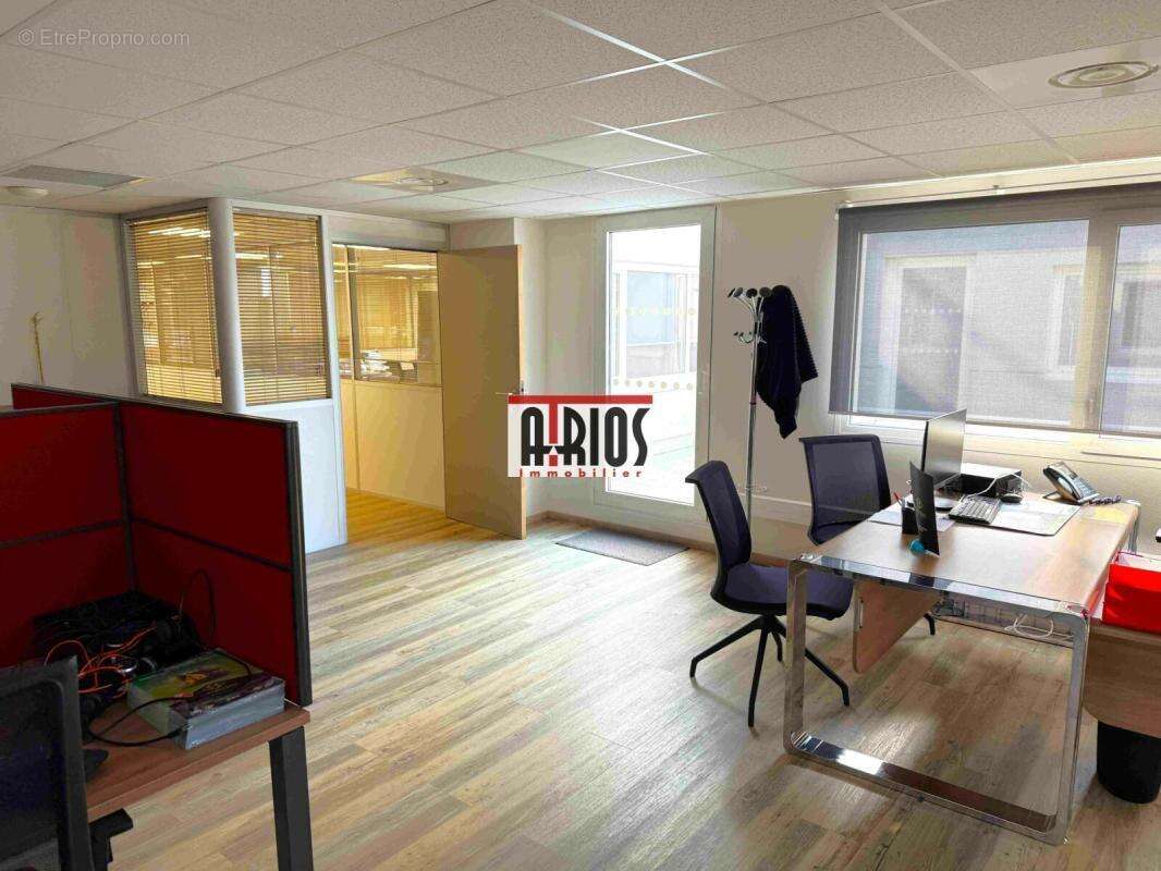 Commerce à LA FARLEDE