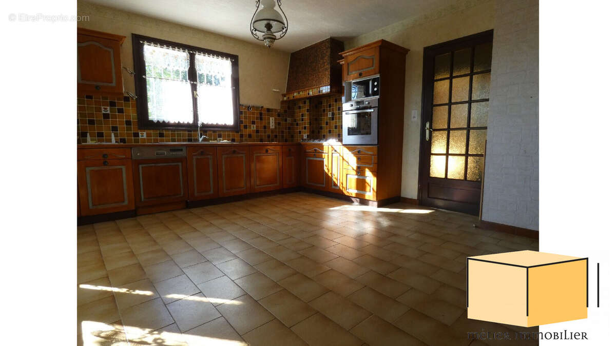Maison à BELLEY