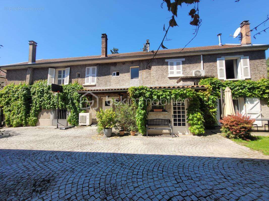 Maison à RIVES