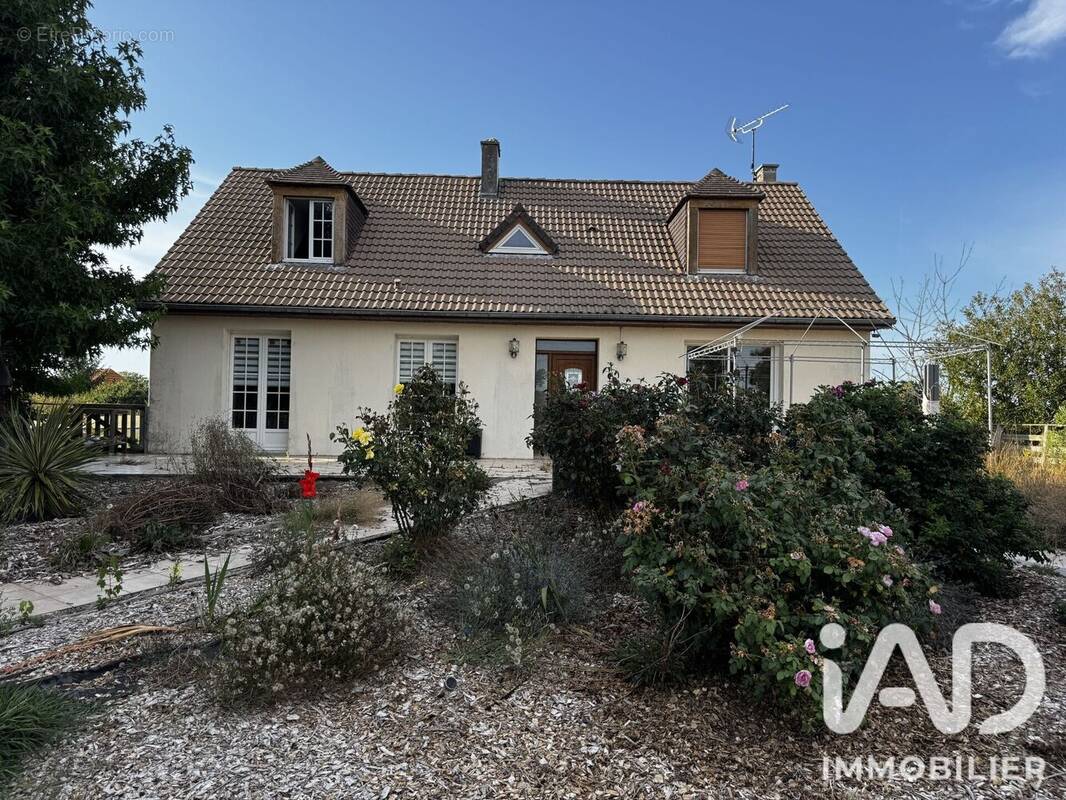 Photo 1 - Maison à SAINT-FROMOND