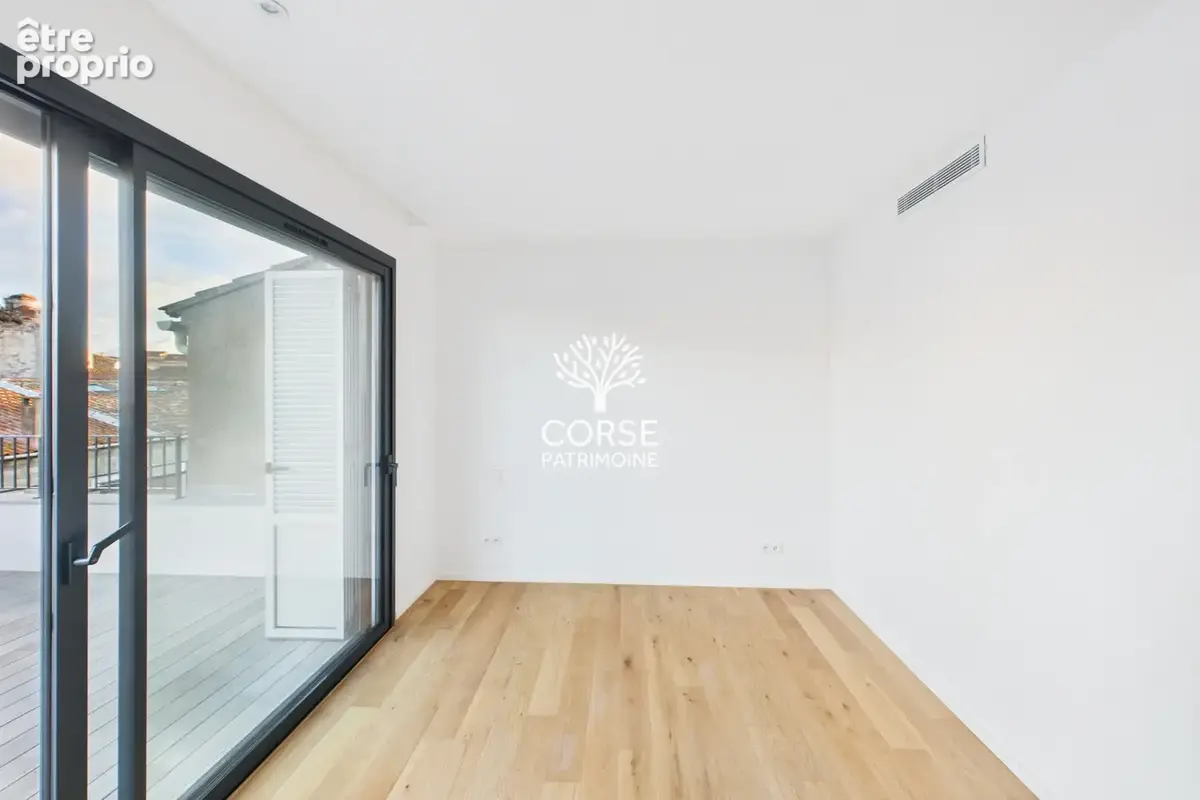 Vue mer en coeur de ville - Appartement T4 DUPLEX NEUF - photo 10