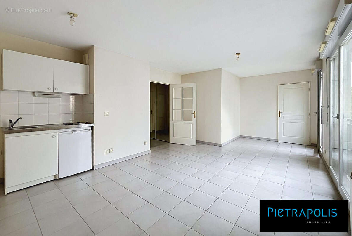 Appartement 34 m² à Villeurbanne  - photo 2