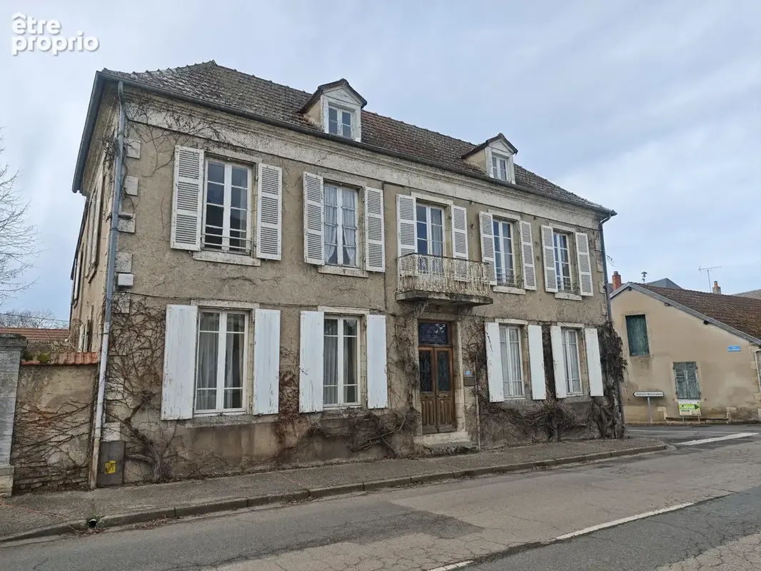 Maison à DORNES