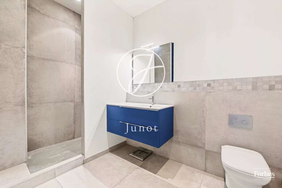 Appartement à PARIS-9E