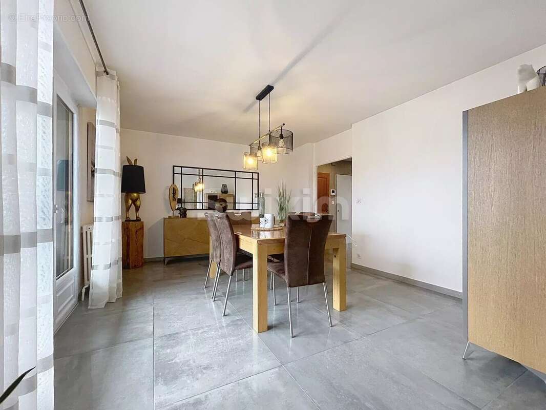 Appartement à CLUSES