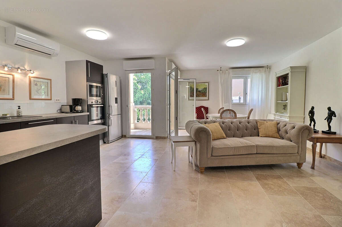 Appartement à FREJUS