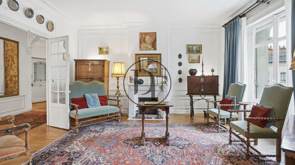 Appartement à FONTAINEBLEAU
