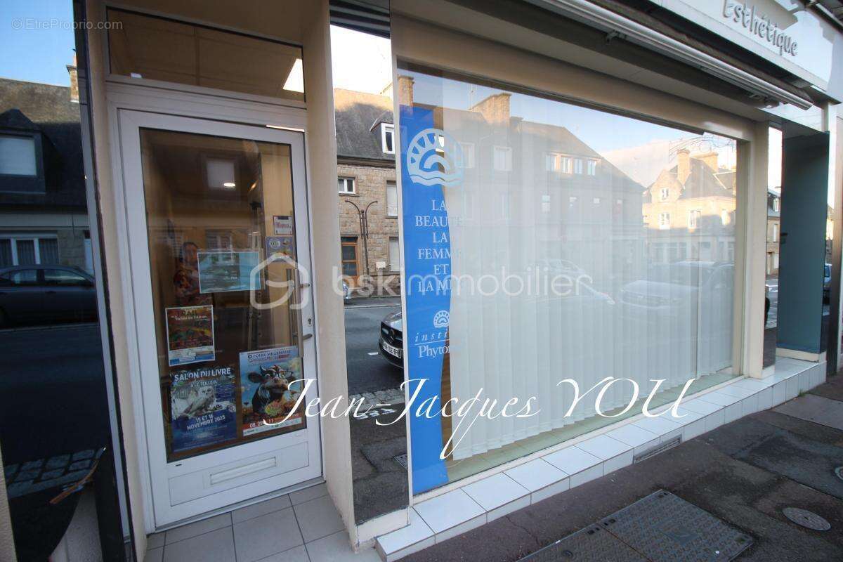 Commerce à SAINT-HILAIRE-DU-HARCOUET