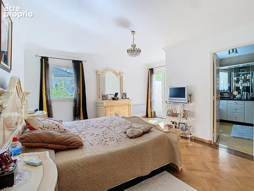 2 maisons (286 m² habitables/352 m² au sol en tout) sur un terrain de 850 m² à 20 MN à pieds du RER D "FOSSES - SURVILLIERS" - photo 10