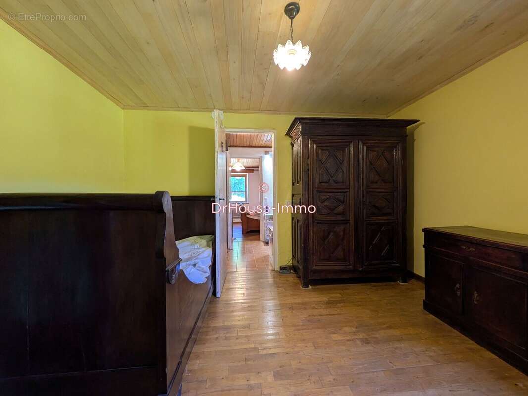 Maison à SAINT-POMPONT