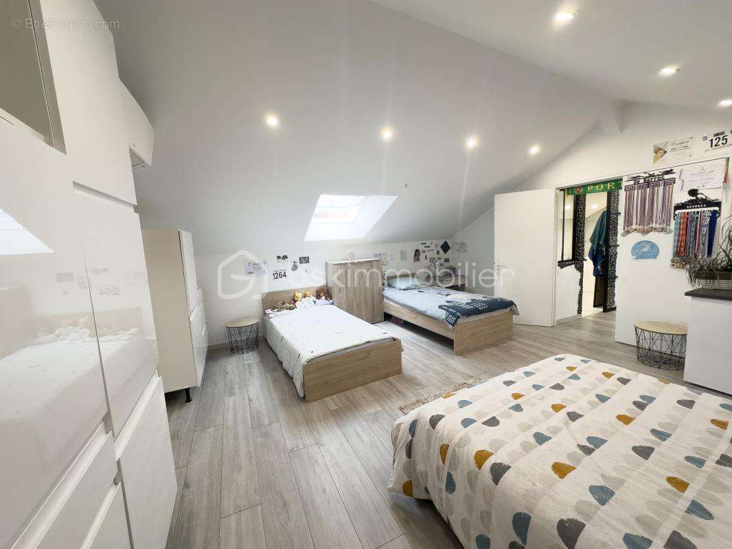  Maison de caractère – 160 m² rénovés avec goût – Centre historique de Nemours - photo 8