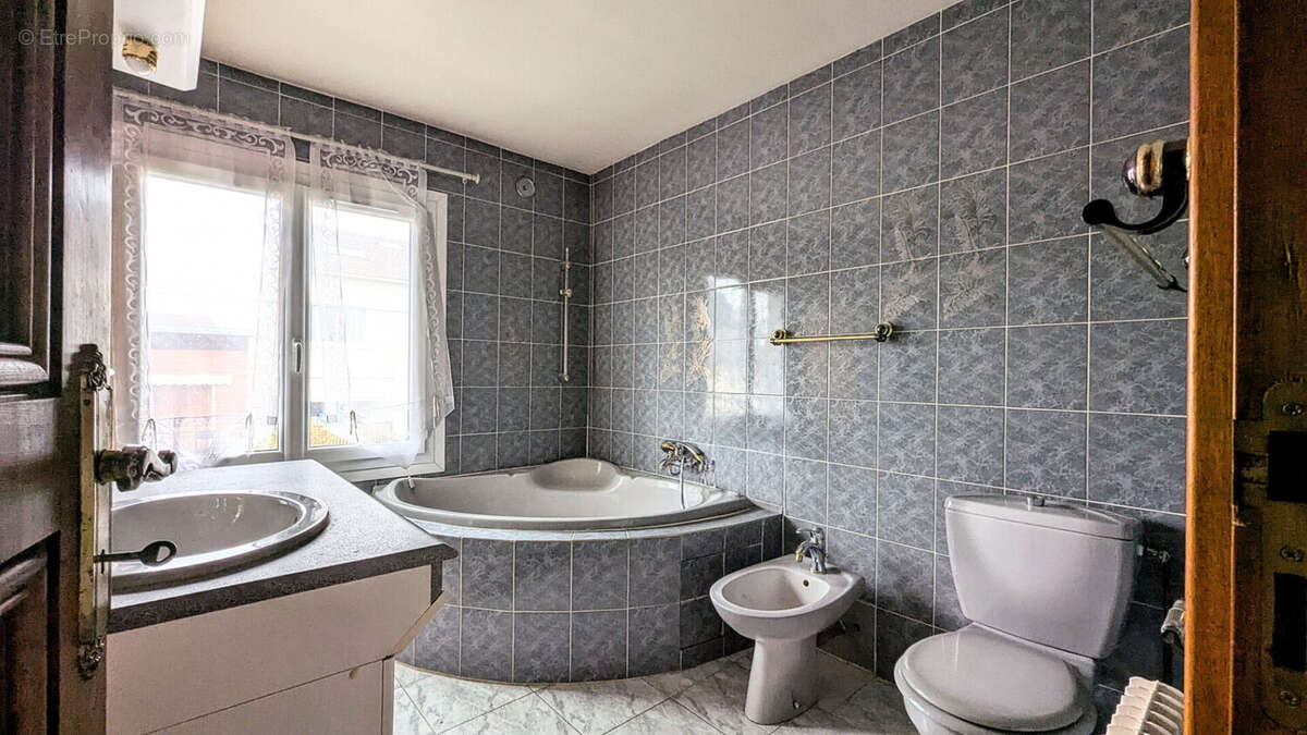 Maison à SAINT-DENIS