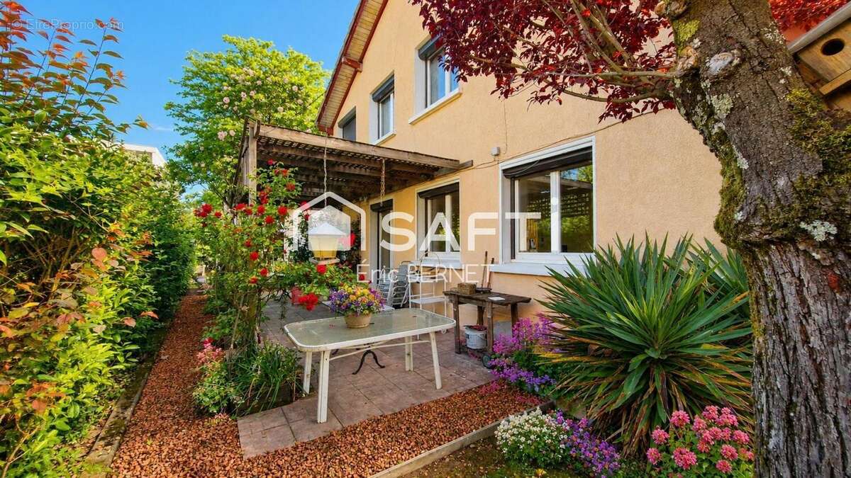 Photo 2 - Maison à MEYZIEU