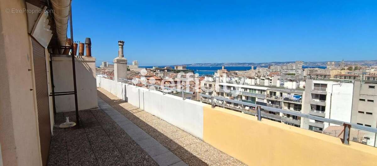 Appartement à MARSEILLE-7E