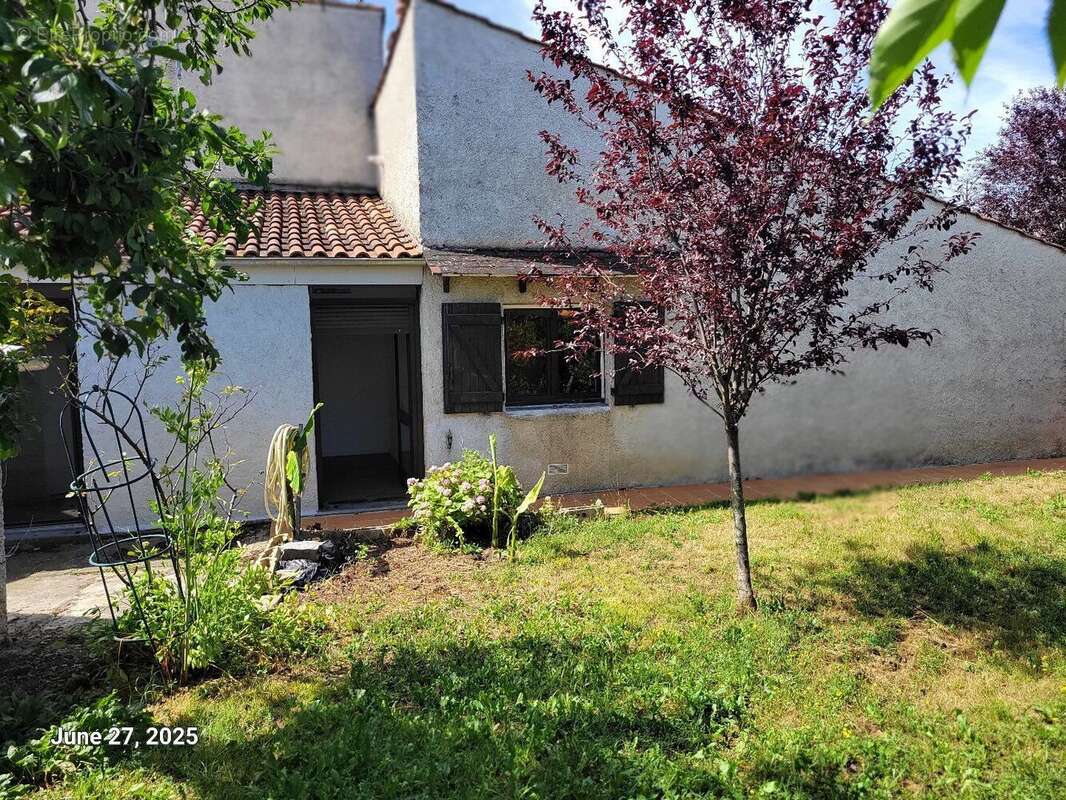 Pavillon Idéalement Situé - Parfait pour une Jeune Famille ! - photo 6