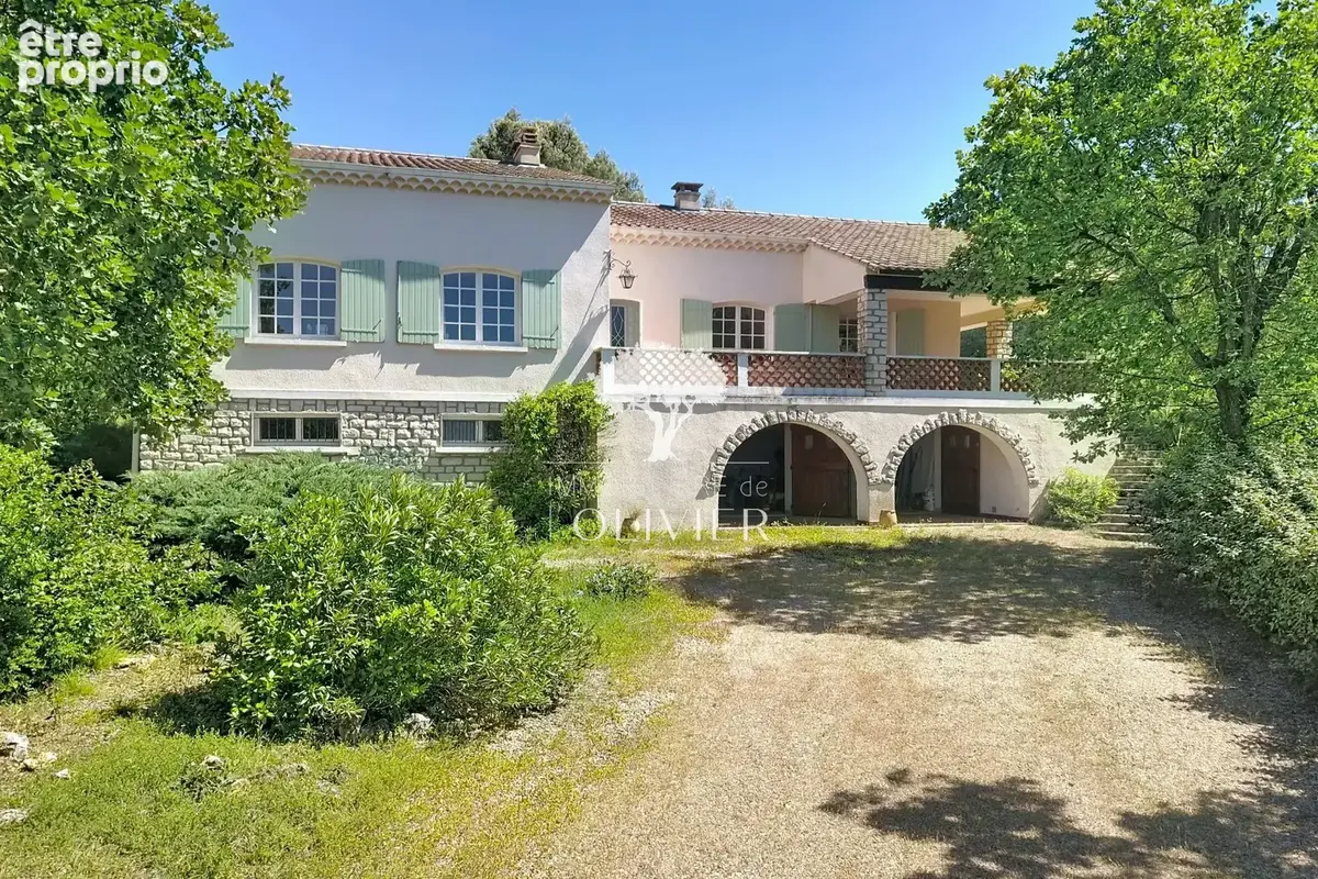 Maison 6 pièces 185 m² à vendre à Apt (84400) - photo 3