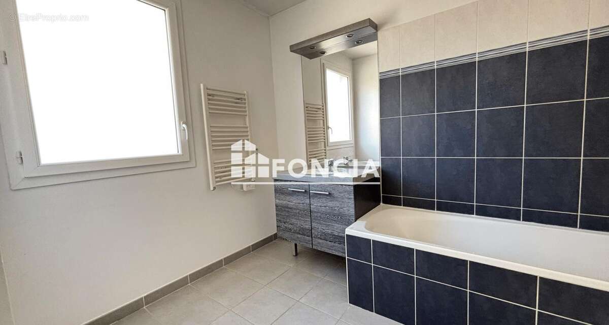 13240 Septèmes les Vallons Appartement de type 3 - photo 5