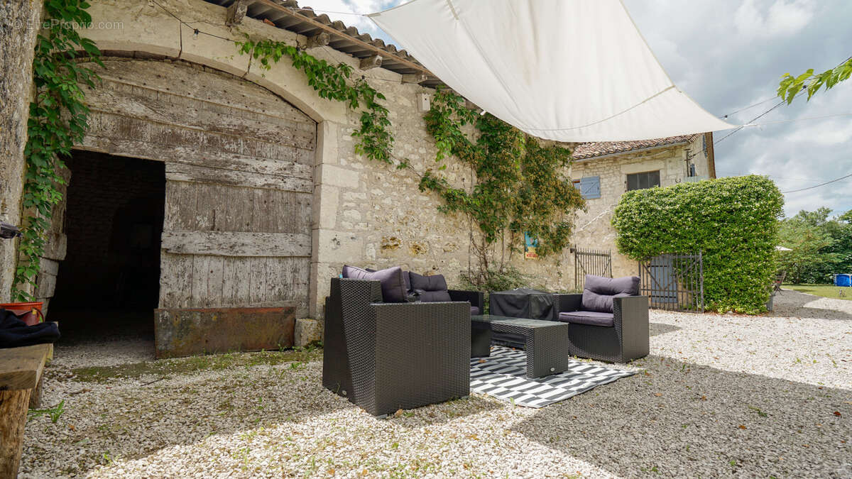 Maison à BAGAT-EN-QUERCY
