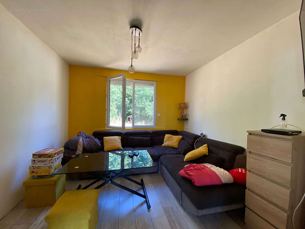 Maison à BEAUMONT-LES-AUTELS