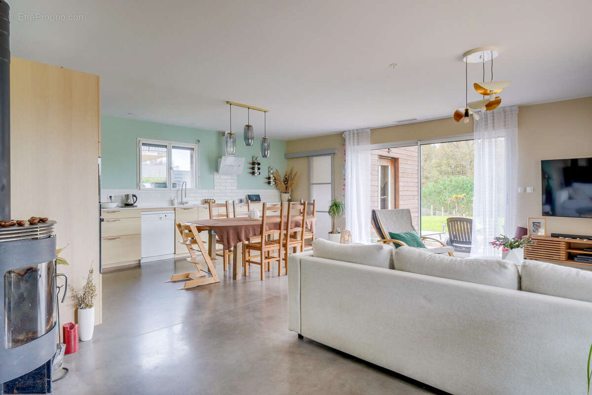 Maison à SAINT-MARTIN-DE-LAYE