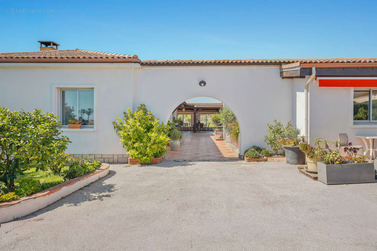 Maison à HYERES