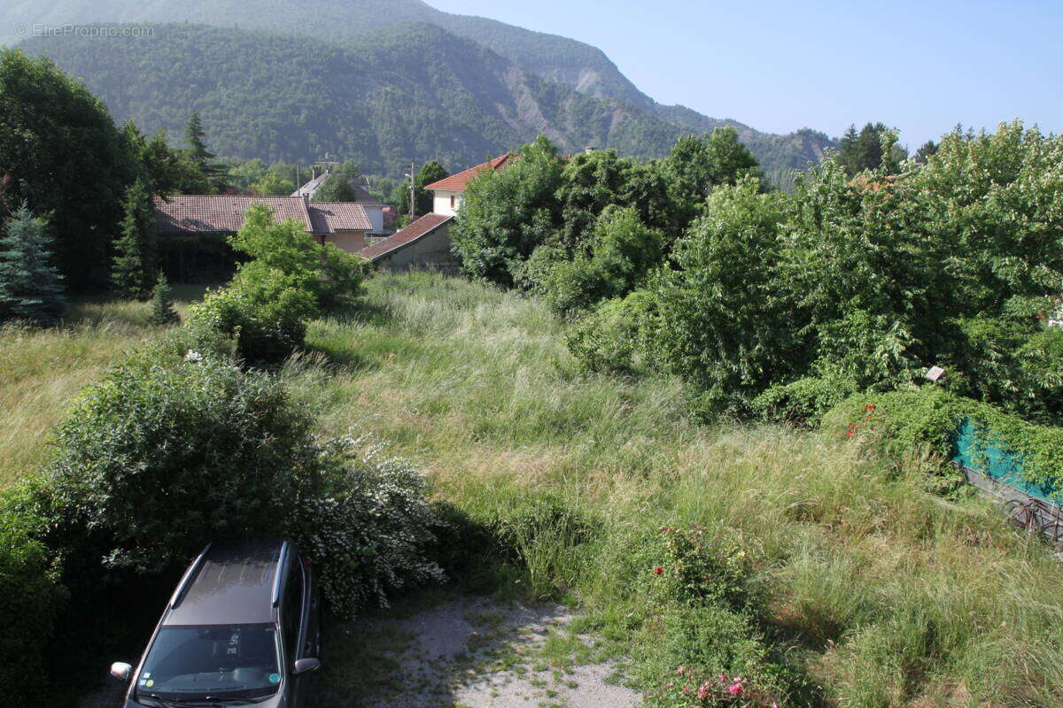 Appartement T3 à rénover, avec cave, parking et jardin à 05400 VEYNES - photo 10