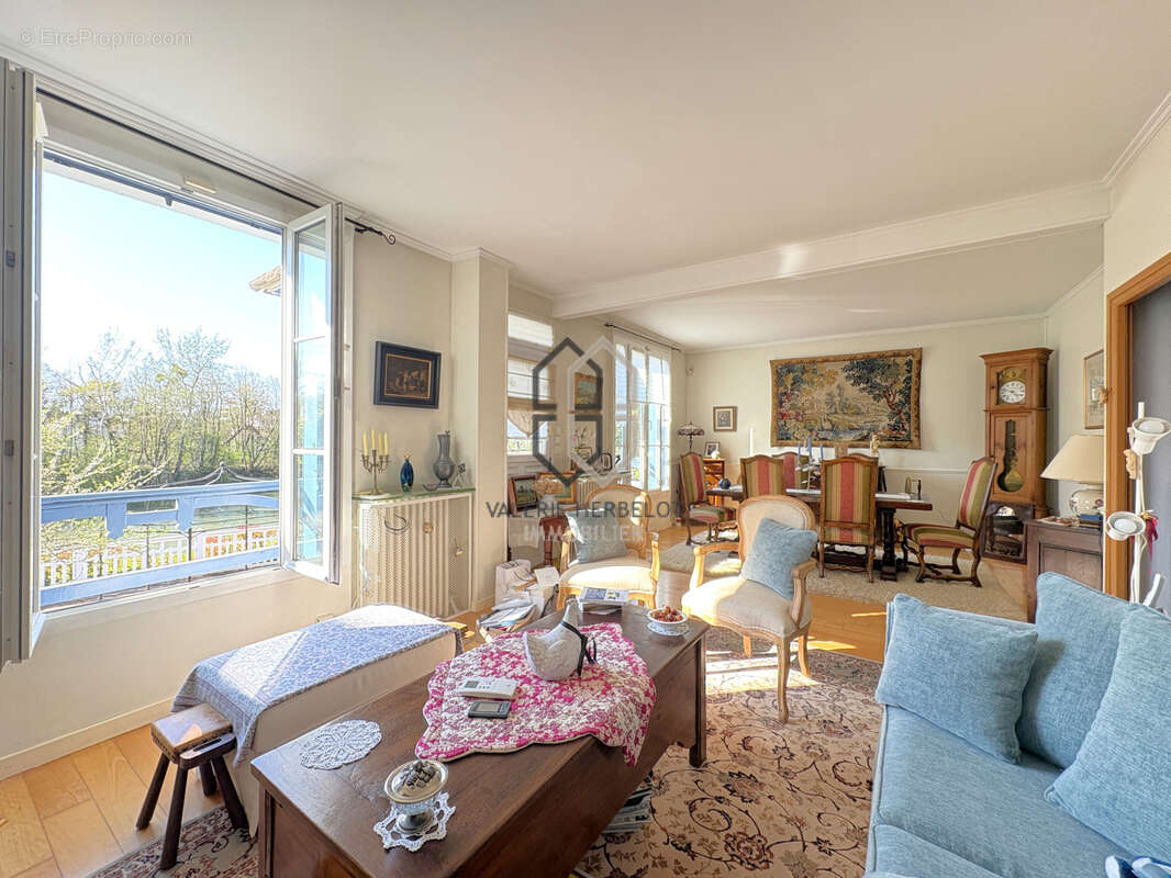 Maison à CHENNEVIERES-SUR-MARNE