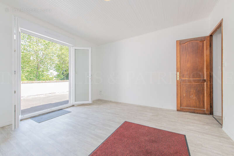 IMMEUBLE avec local commercial + appartement à vendre BONNEUIL SUR MARNE (94) - photo 20