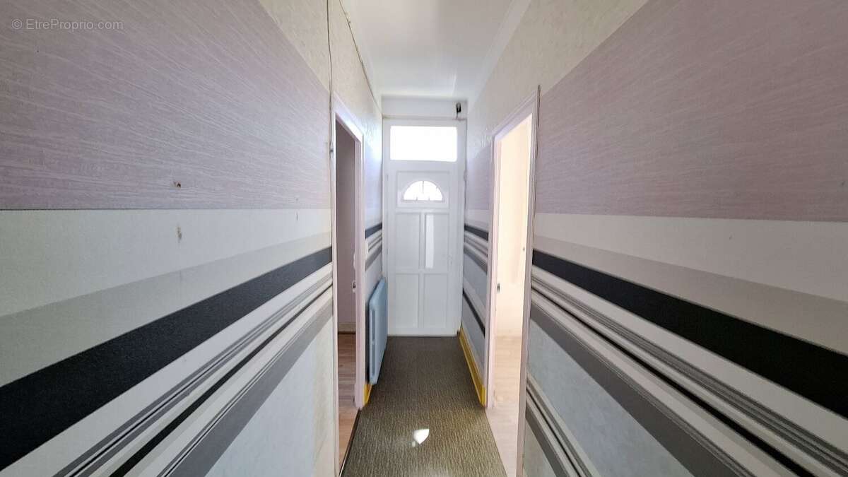 A vendre à Vichy Maison 3 pièces avec sous-sol. - photo 13