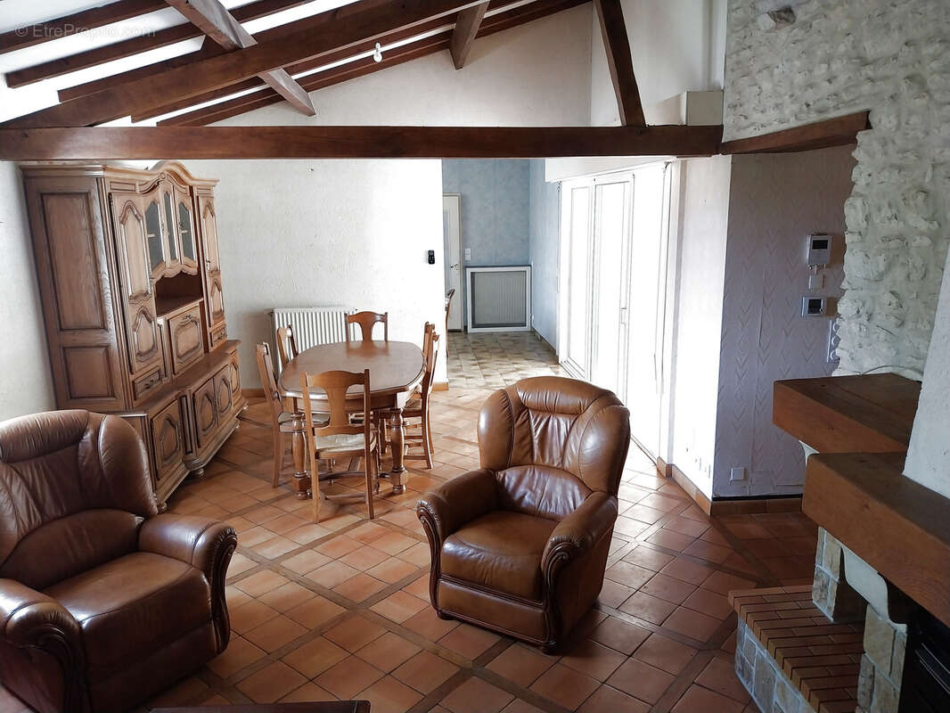 Maison à CHATEAUBERNARD