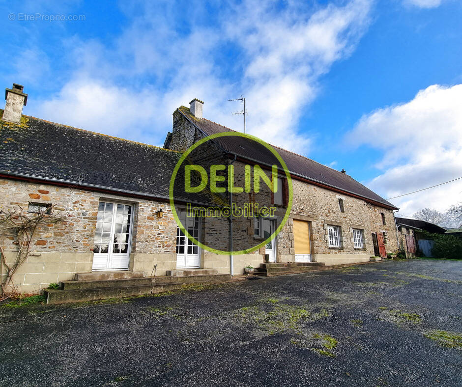 Maison à SAINTE-COLOMBE